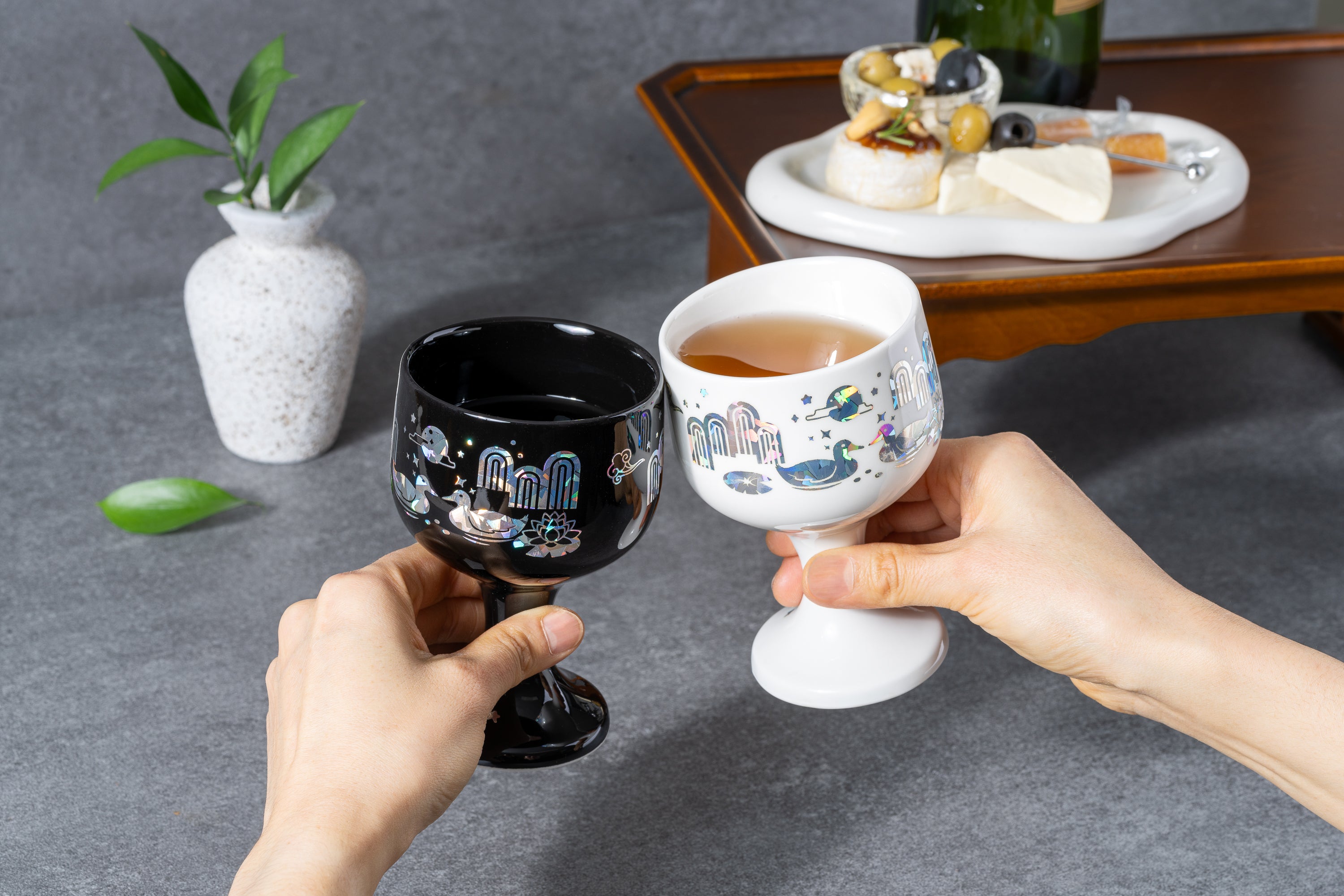 SSUIGO — Couple Wine Glasses with Mother-of-Pearl Inlay