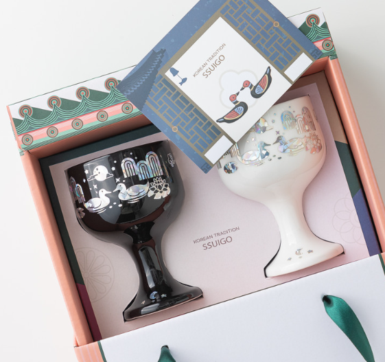 SSUIGO — Couple Wine Glasses with Mother-of-Pearl Inlay